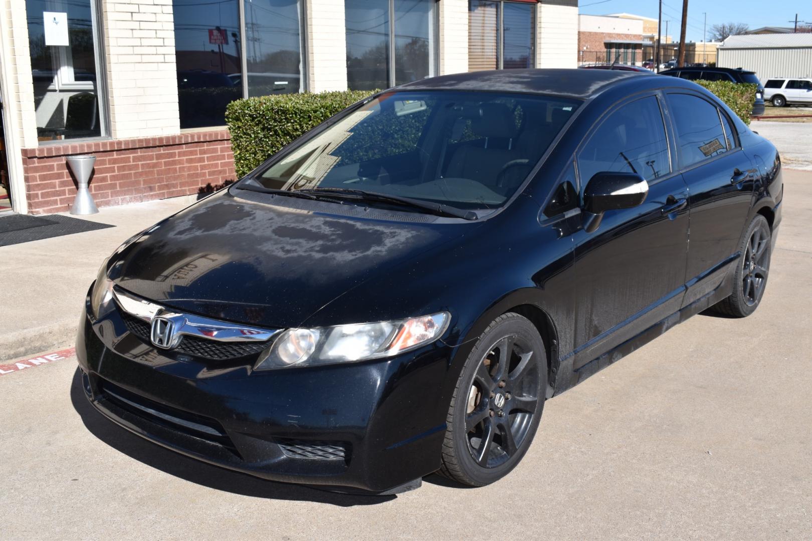 2010 Black /Black Honda Civic Hybrid CVT AT-PZEV (JHMFA3F23AS) with an 1.3L L4 SOHC 8V HYBRID engine, Continuously Variable Transmisson transmission, located at 5925 E. BELKNAP ST., HALTOM CITY, TX, 76117, (817) 834-4222, 32.803799, -97.259003 - Deciding to buy a 2007 Chevrolet Uplander LT Ext. 1LT depends on your specific needs and preferences, as well as the condition of the vehicle and your budget. Here are some reasons why you might consider purchasing it: Spacious Interior: The Uplander LT Ext. 1LT is known for its spacious interior, - Photo#1